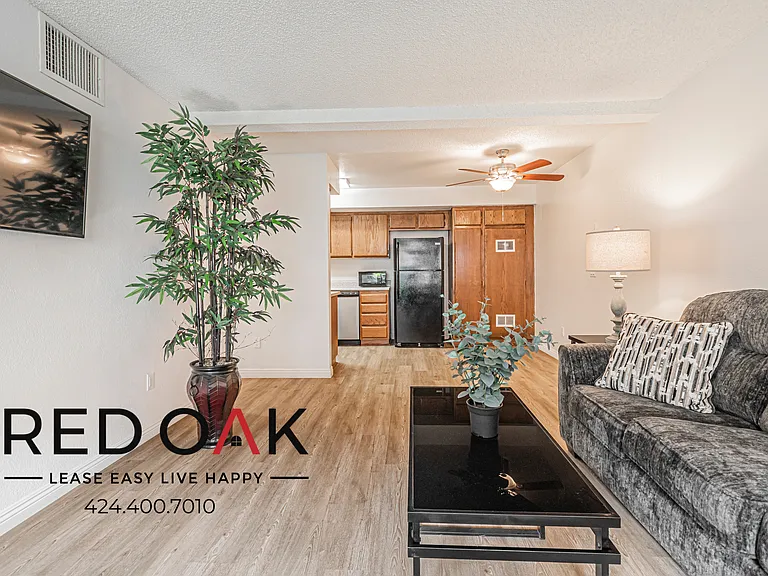 6601 Victoria Ave #107 — Photo 3