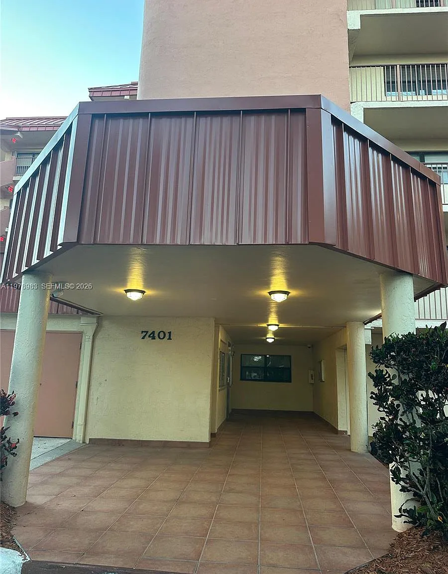 Plantation Forest Condo — Photo 3