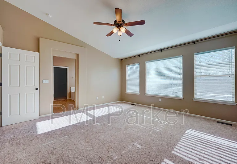 19016 E Bellisario Creek Pl — Photo 17