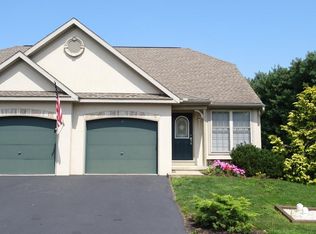 10 Eagle Dr, Ephrata, PA 17522
