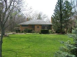 4134 Bradley Rd, Westlake, OH 44145