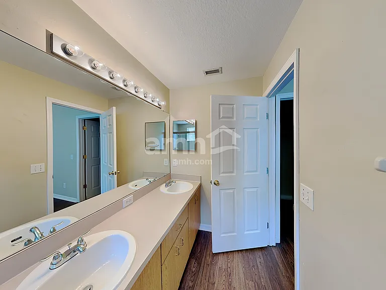 11330 Jim Ct — Photo 10