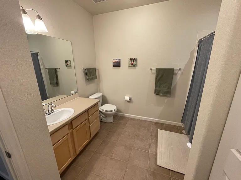 2215 Owens Ave #202 — Photo 28