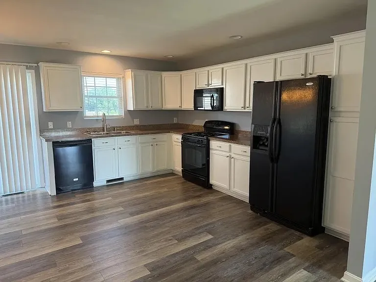 172 Abigail Ln — Photo 5