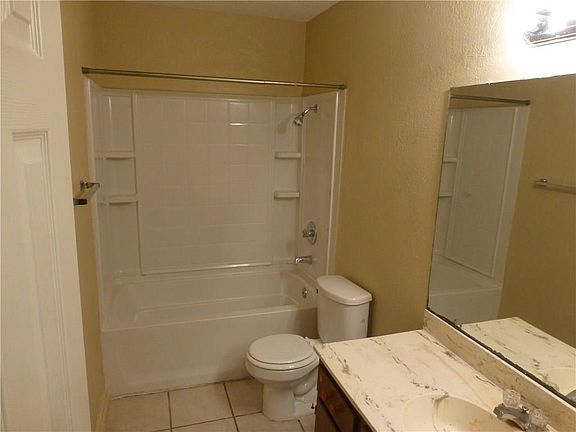 4th image of 6608 Hardwick Dr #A
