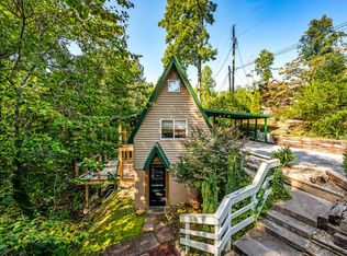 602 Ridge Rd, Gatlinburg, TN 37738