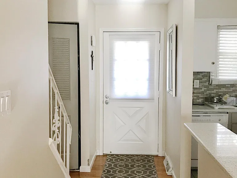 215 Summit Ave #A — Photo 6