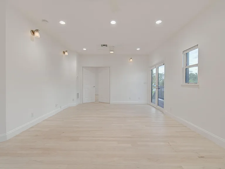 21 Oceanview Dr #C — Photo 9