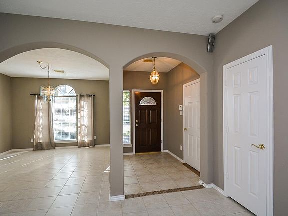 5th image of 3419 Pioneer Bend Ln