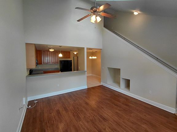 3rd image of 3150 Sawtooth Dr