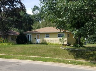 1503 W 4th St, Cedar Falls, IA 50613