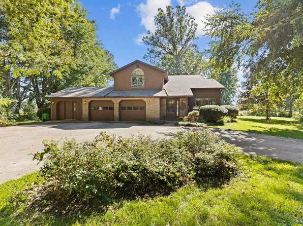 21908 Shirley Dr, Goshen, IN 46526
