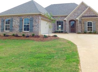 139 Emerald Dr, Brandon, MS 39047