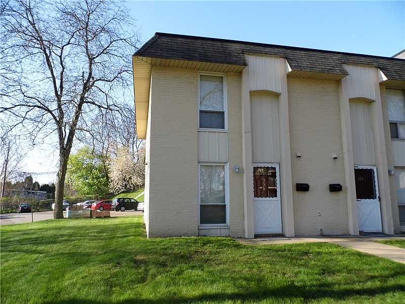 1st image of 336 College Park Dr