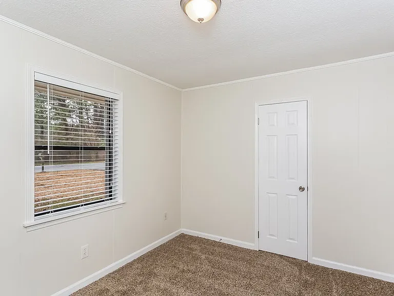 5 Silverwood Dr — Photo 11