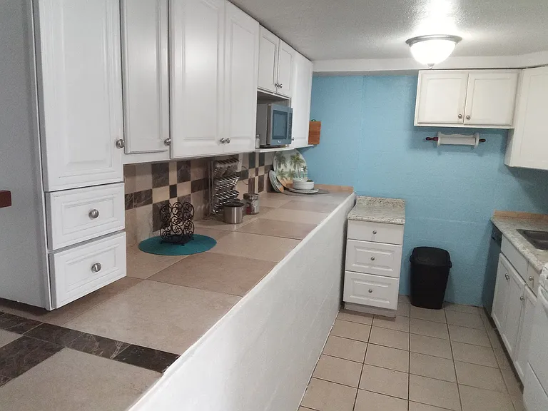 710 Delmar St #1 — Photo 7