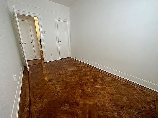 5th image of 24-50 Crescent St #2