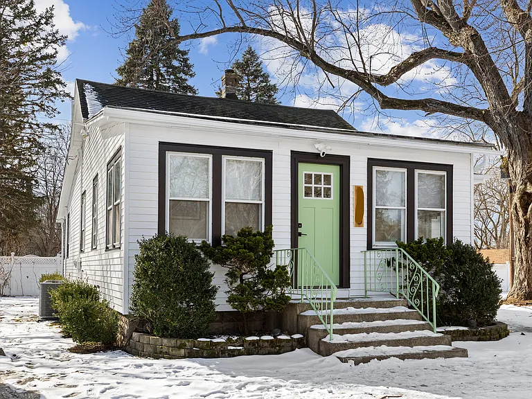 E Rosemont Dr — Photo 10
