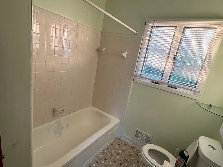 11551 Metter Ave — Photo 5