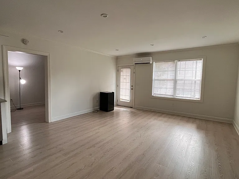 314 Shady Creek Ln — Photo 25