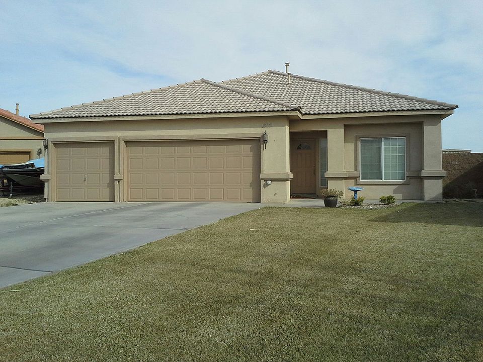 1st image of 1602 W El Centro