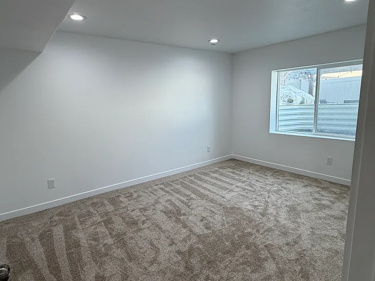 993 W Fairfield Rd — Photo 6