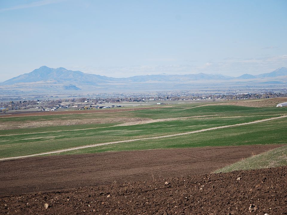 2nd image of 8463 S Horizon Dr