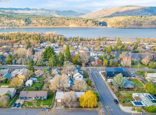1708 Eugene St, Hood River, OR 97031