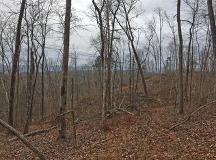 34 Bench Rd, Pikeville, TN 37367