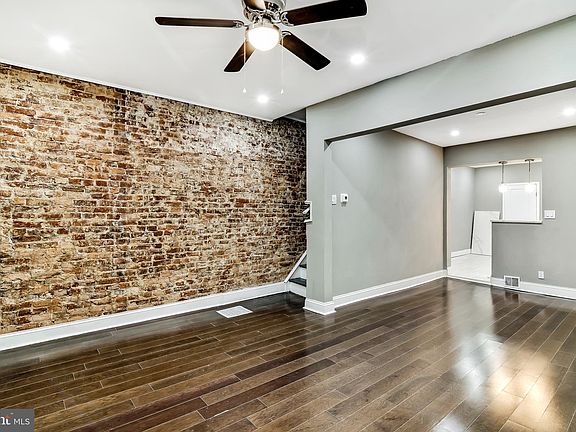 3rd image of 6142 Larchwood Ave