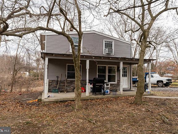 2nd image of 801 Bethel Ave