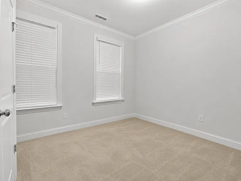 736 Precipice Way — Photo 18
