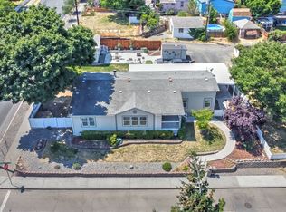 104 W 13th St, The Dalles, OR