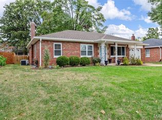 8509 Grantshire Ln, Saint Louis, MO 63123