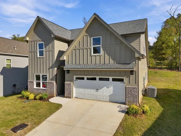 8388 Snowdrop Way, Ooltewah, TN 37363