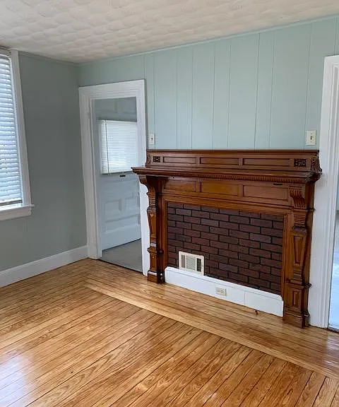 69 E Transit St — Photo 3