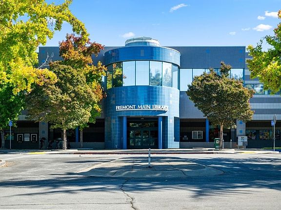 Close to Fremont Main Library