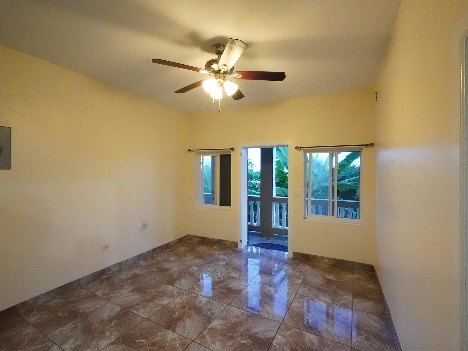 2 bed, $2,000 — Photo 2