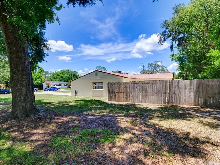 305 Sunset Dr — Photo 30