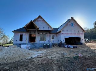 26 Dale St, Scottsboro, AL 35769