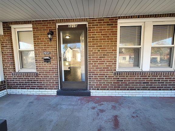 3rd image of 2215 McCausland Ave