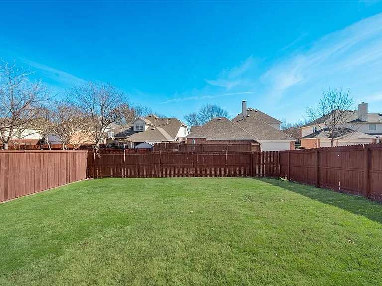 8220 Bridespring Dr — Photo 14