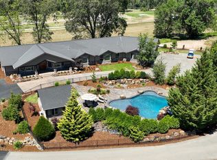 5264 Leonard Rd, Grants Pass, OR 97527