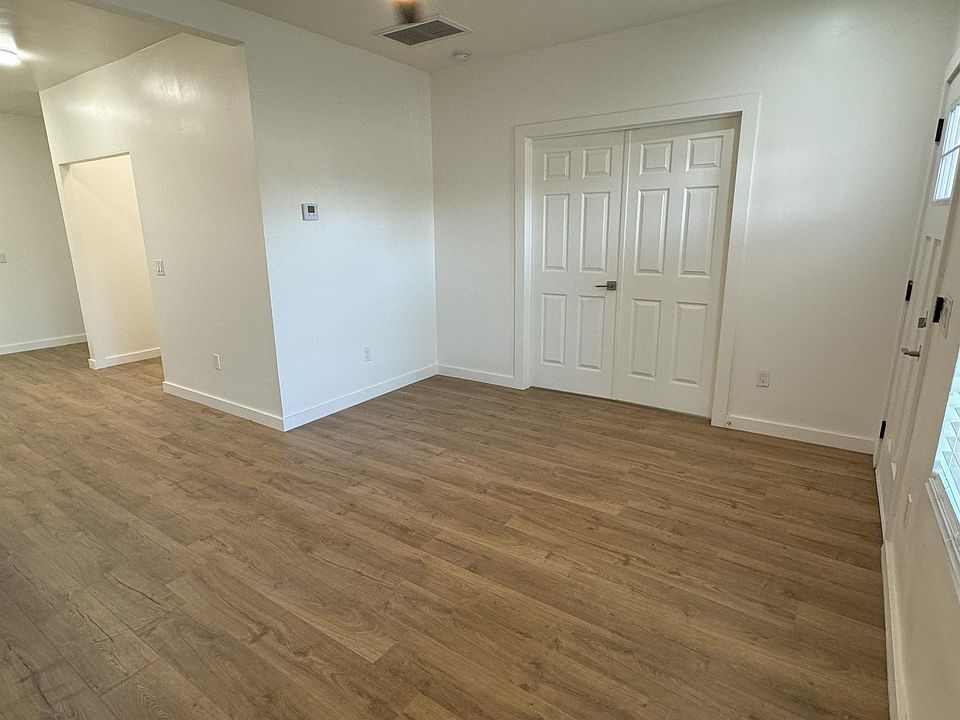 Split floorplan! The first bedroom has a double-door entrance.