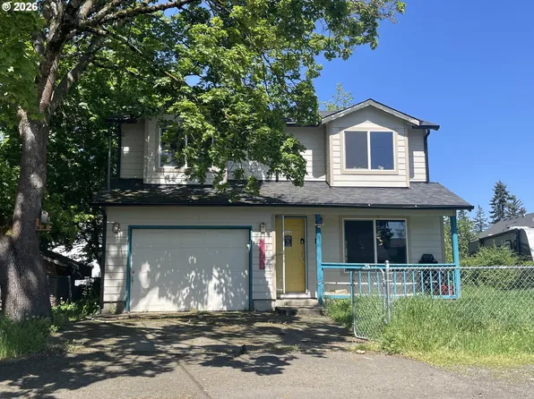 8321 SE Gray St, Happy Valley, OR 97086