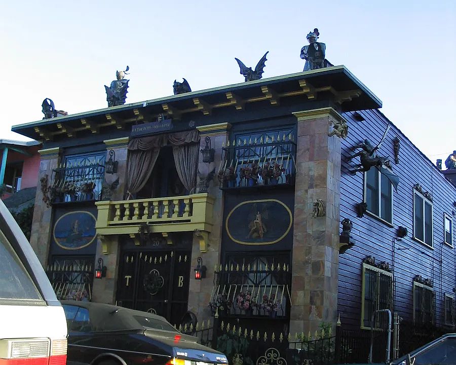 Building Photo