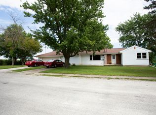 13 Circle Dr, Chatsworth, IL 60921