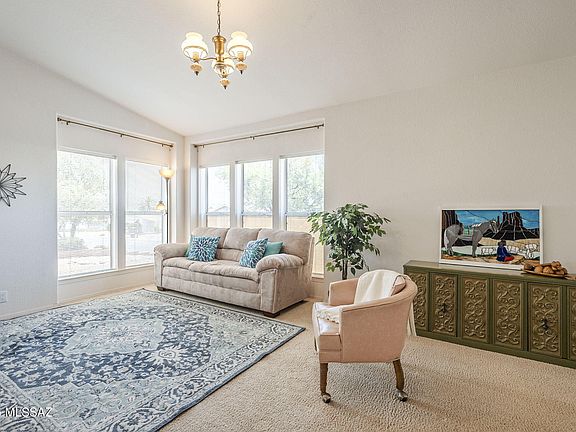 4th image of 144 W Mora Dr