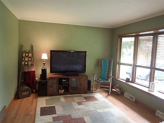 4th image of 2508 Waneta Dr