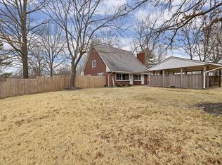 1111 Garst St, Cabool, MO 65689